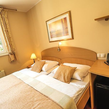 Guest House Pri Gondoli Μαριμπόρ Εξωτερικό φωτογραφία